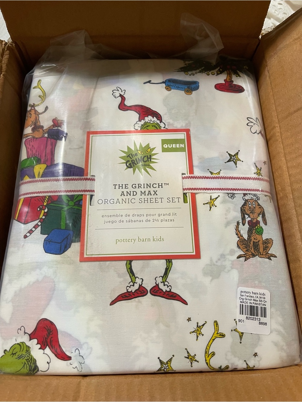 Pottery Barn queen sheet set- holiday grinch